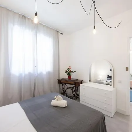 Lb Nice Apartment Sagrada Familia Barcelona Exterior photo